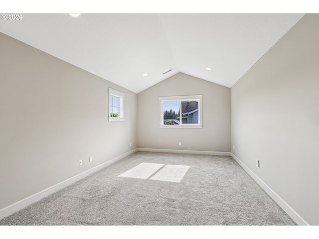 38320 SEQUOIA St, Sandy, OR 97055