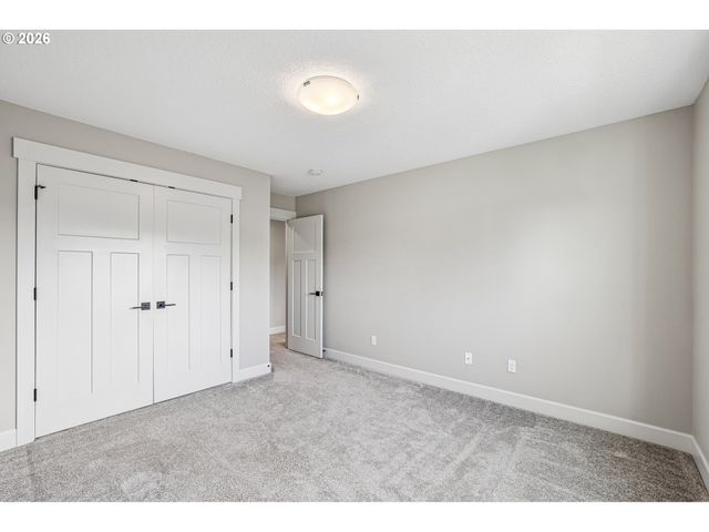 38320 SEQUOIA St, Sandy, OR 97055