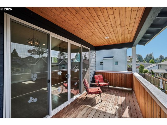 38320 SEQUOIA St, Sandy, OR 97055