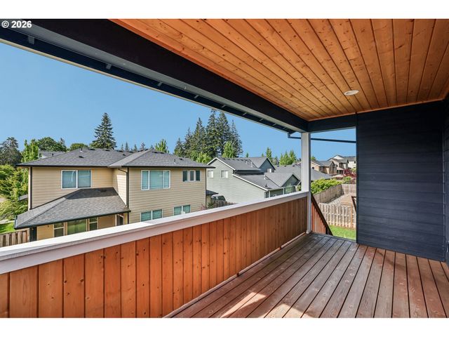 38320 SEQUOIA St, Sandy, OR 97055