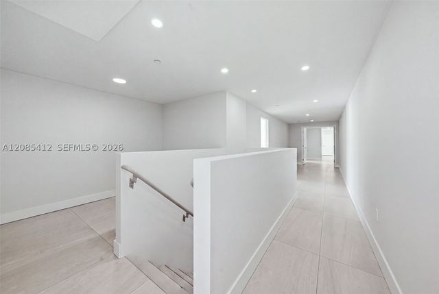 555 NE 34th St PH4, Miami, FL 33137