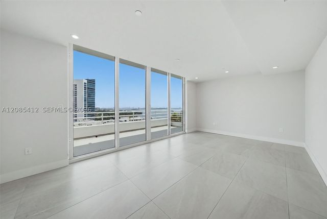 555 NE 34th St PH4, Miami, FL 33137