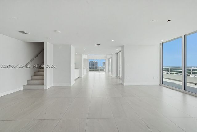 555 NE 34th St PH4, Miami, FL 33137
