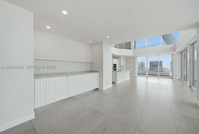 555 NE 34th St PH4, Miami, FL 33137