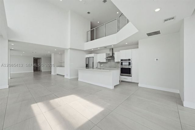 555 NE 34th St PH4, Miami, FL 33137
