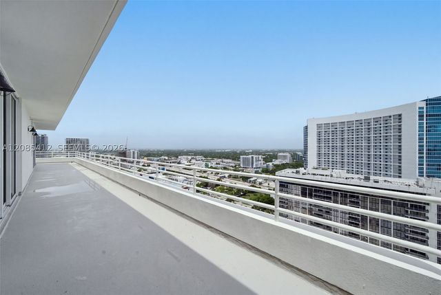 555 NE 34th St PH4, Miami, FL 33137