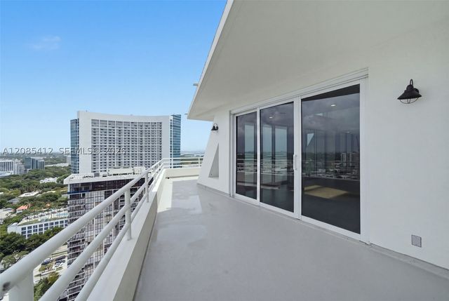 555 NE 34th St PH4, Miami, FL 33137