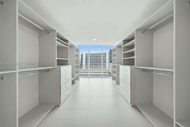 555 NE 34th St PH4, Miami, FL 33137