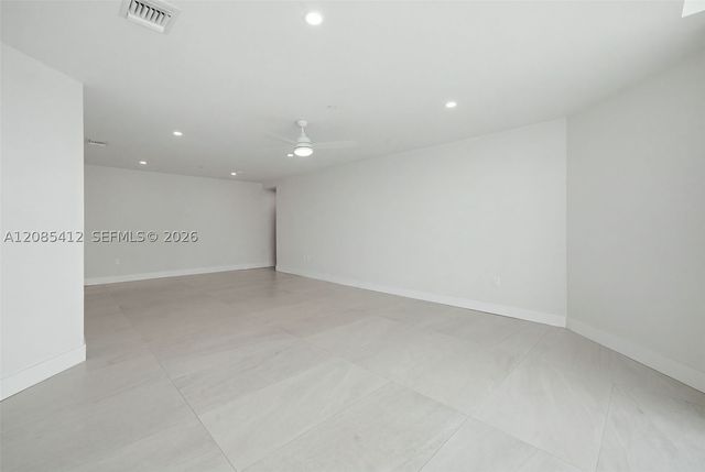 555 NE 34th St PH4, Miami, FL 33137