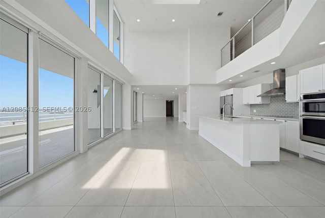 555 NE 34th St PH4, Miami, FL 33137