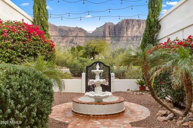 2934 N GERONIMO Road, Apache Junction, AZ 85119