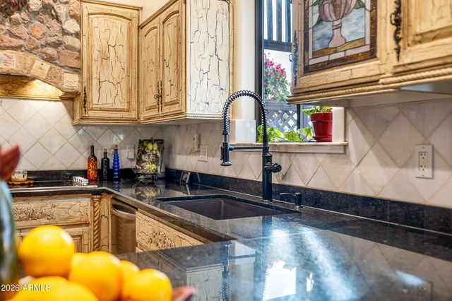 2934 N GERONIMO Road, Apache Junction, AZ 85119