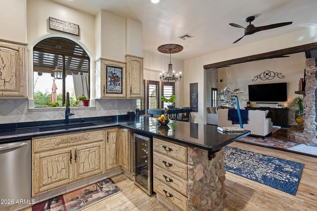 2934 N GERONIMO Road, Apache Junction, AZ 85119