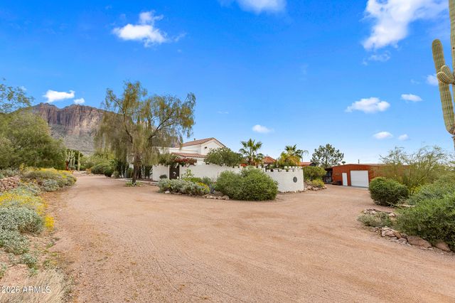 2934 N GERONIMO Road, Apache Junction, AZ 85119