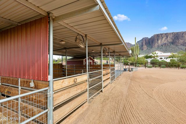 2934 N GERONIMO Road, Apache Junction, AZ 85119