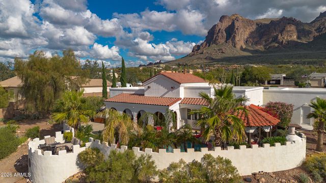 2934 N GERONIMO Road, Apache Junction, AZ 85119