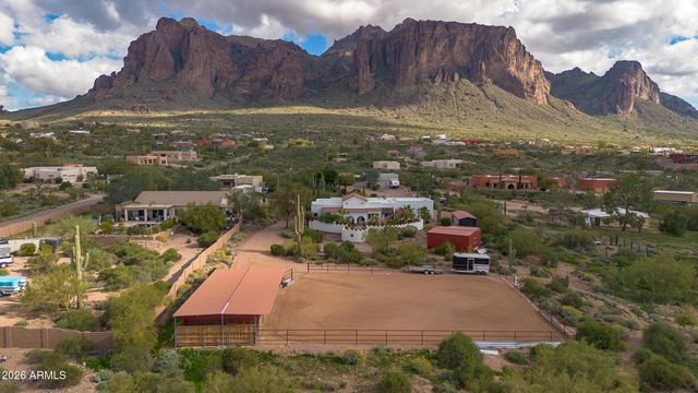 2934 N GERONIMO Road, Apache Junction, AZ 85119
