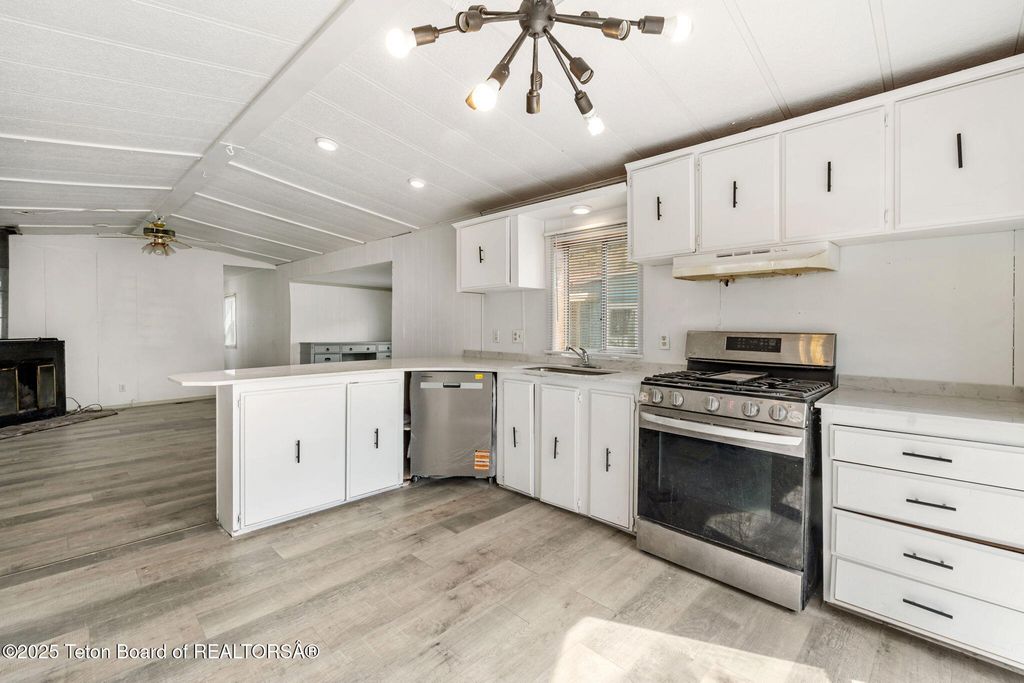 541 N WASHINGTON Street C7, Afton, WY 83110 photo 10