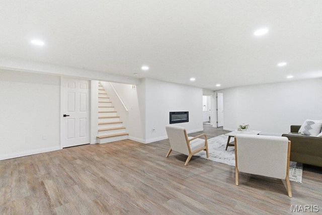 700 Jamaica Court, Warson Woods, MO 63122