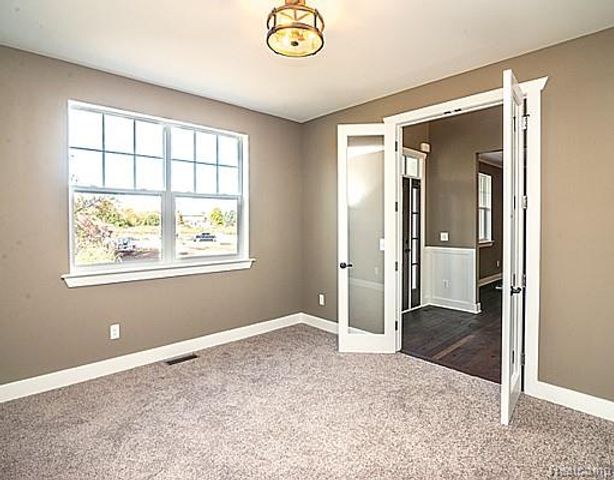 10539 Stoney Point Drive, South Lyon, MI 48178