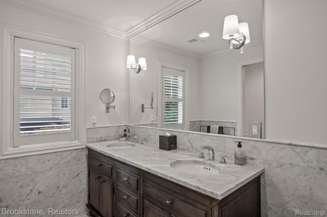 859 Watkins Street, Birmingham, MI 48009