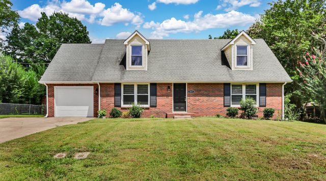 809 Margret Dr, Clarksville, TN 37042