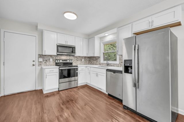 809 Margret Dr, Clarksville, TN 37042