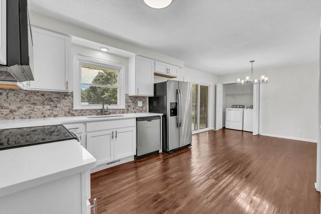 809 Margret Dr, Clarksville, TN 37042