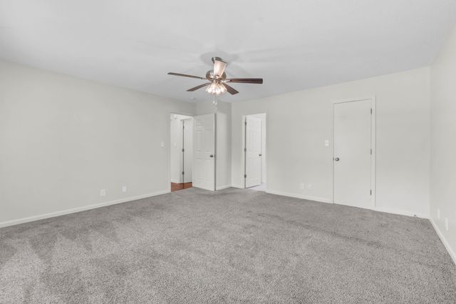 809 Margret Dr, Clarksville, TN 37042