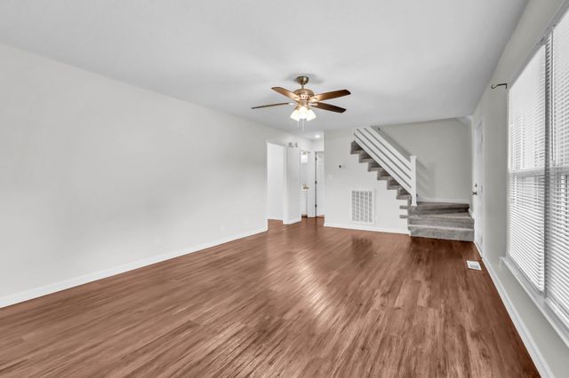 809 Margret Dr, Clarksville, TN 37042