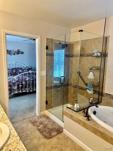 2321 Meadowlark Ln, Pueblo, CO 81008