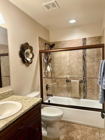 2321 Meadowlark Ln, Pueblo, CO 81008