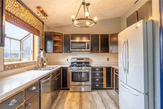 9 Hilltop Drive, Clancy, MT 59634