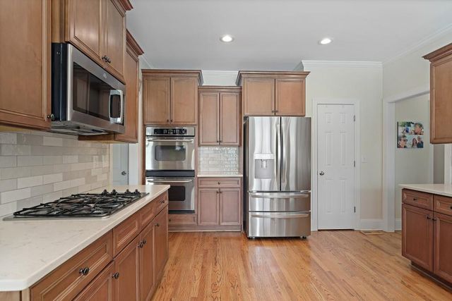 109 Applewood Lane, Acworth, GA 30101