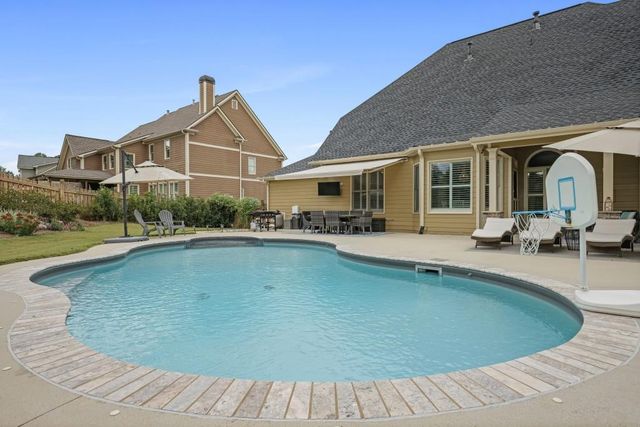 109 Applewood Lane, Acworth, GA 30101