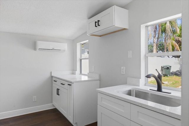 1144 NEW YORK AVENUE, Dunedin, FL 34698