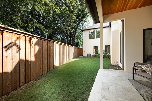 8730 Rexford Drive, Dallas, TX 75209