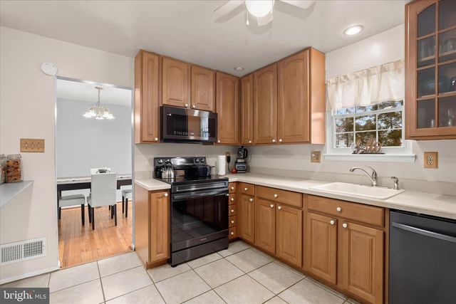 16 FOX MEADOW GARTH, Westminster, MD 21157