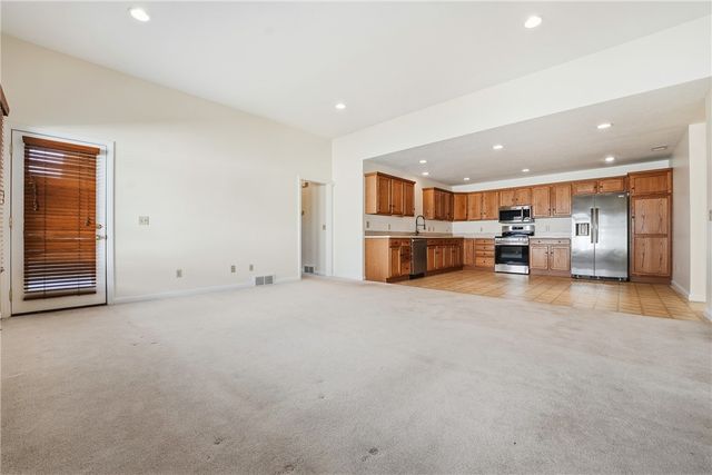 3205 Penny Ln 21-A, Neshannock Twp, PA 16105