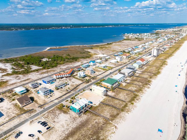 7885 Gulf Boulevard, Navarre, FL 32566