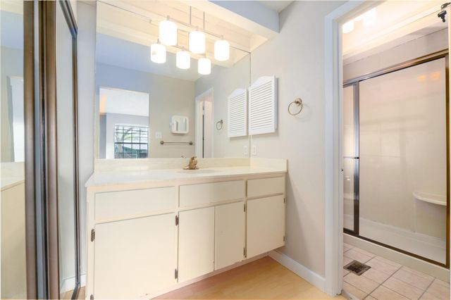 1748 Ohlen RD 3, Austin, TX 78757