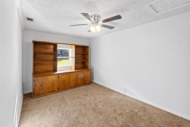 417 Carroll Avenue, Wake Village, TX 75501