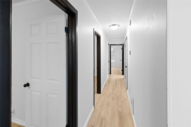 417 Carroll Avenue, Wake Village, TX 75501