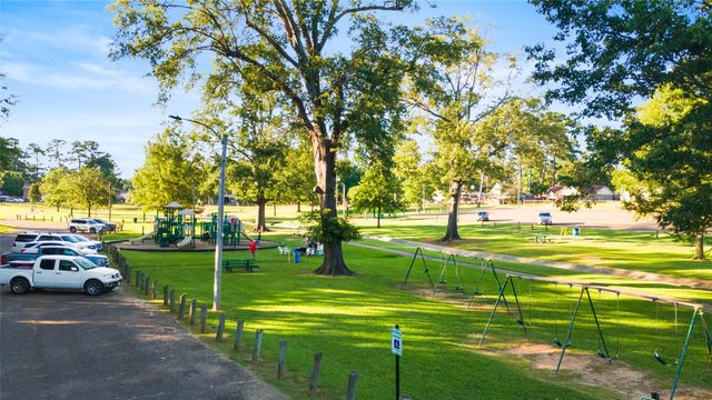 417 Carroll Avenue, Wake Village, TX 75501