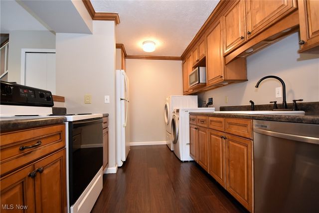 3093 Ivy Hill Circle D, Cortland, OH 44410