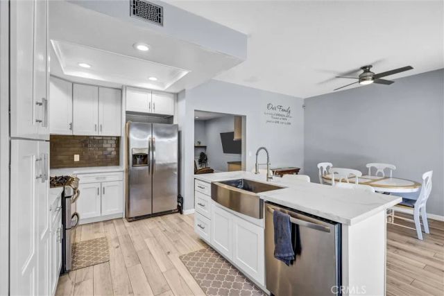 88 Greenmoor, Irvine, CA 92614
