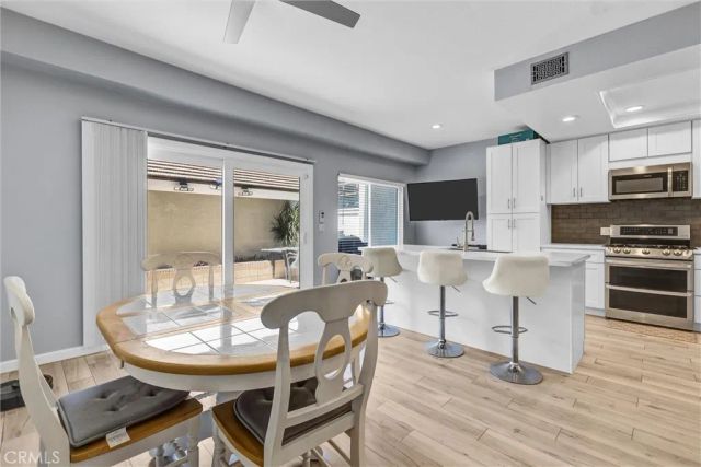88 Greenmoor, Irvine, CA 92614