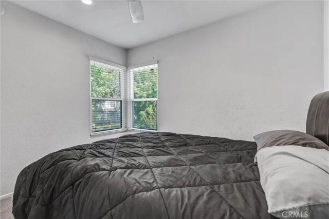 88 Greenmoor, Irvine, CA 92614