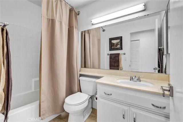 88 Greenmoor, Irvine, CA 92614