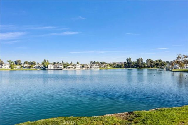 88 Greenmoor, Irvine, CA 92614